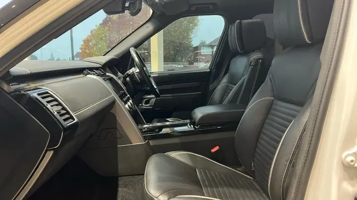 Land Rover Discovery 2020 photo 3