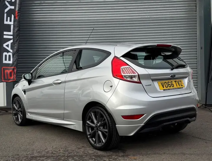 Ford Fiesta 2016 photo 3