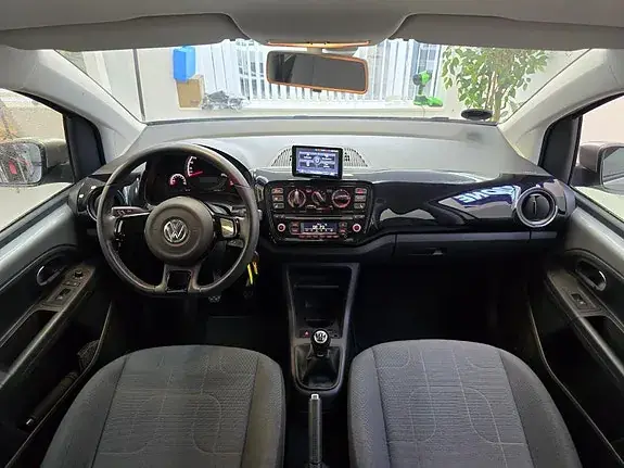 Volkswagen Up 2014 photo 5
