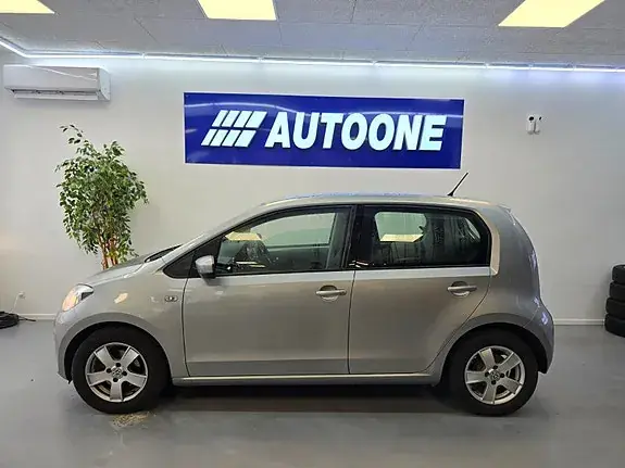 Volkswagen Up 2014 photo 2