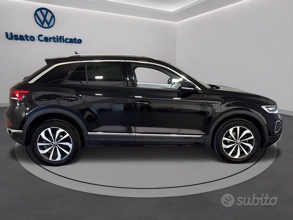 Volkswagen T-Roc 2023 photo 3