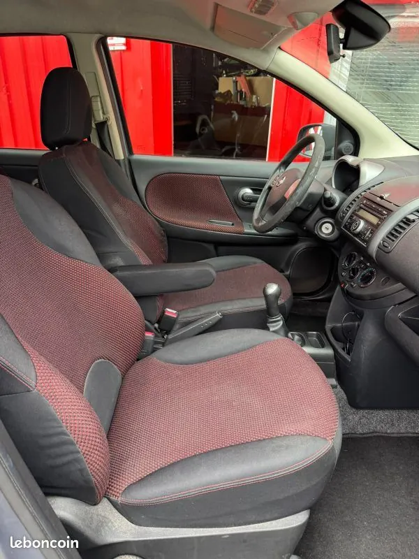 Nissan Note 2008 photo 2