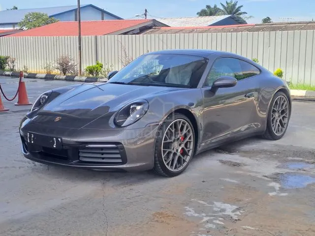 Porsche 911 Carrera 4S
