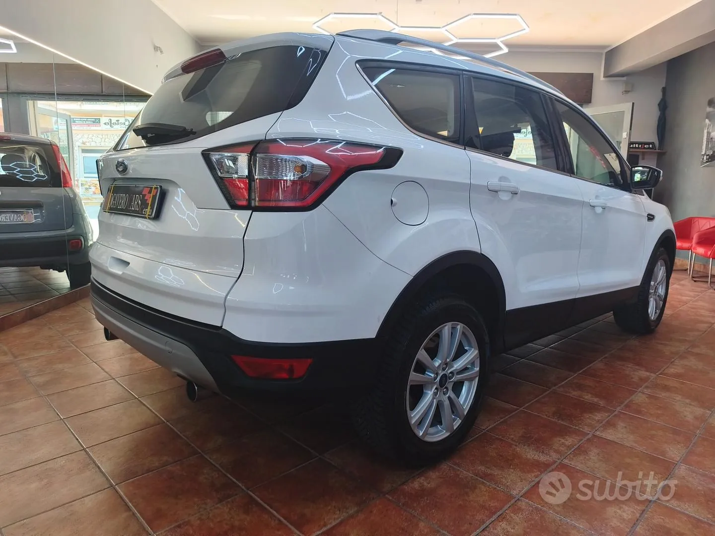 Ford Kuga 2018 photo 2