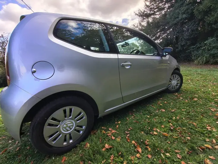 Volkswagen Up 2012 photo 3