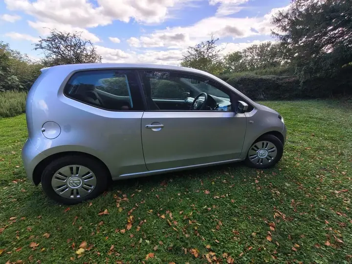 Volkswagen Up 2012 photo 5