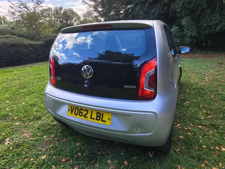 Volkswagen Up 2012 photo 4