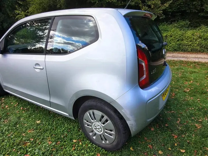 Volkswagen Up 2012 photo 2