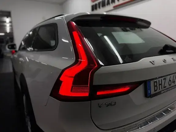 Volvo V90 Cross Country 2018 photo 4