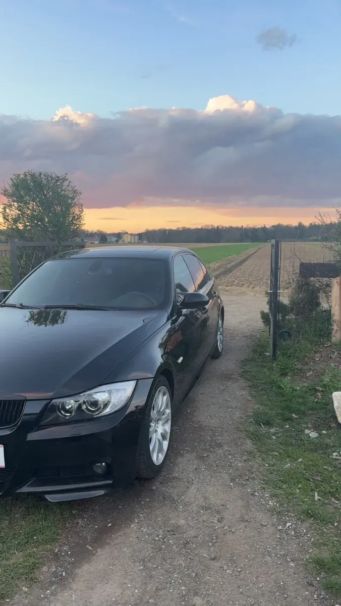 BMW 3 Series 2007 photo 2