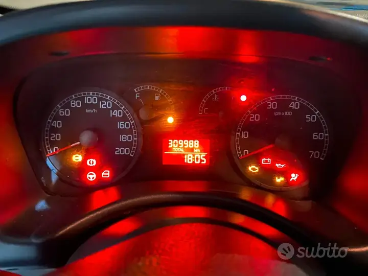Fiat Punto 2004 photo 5