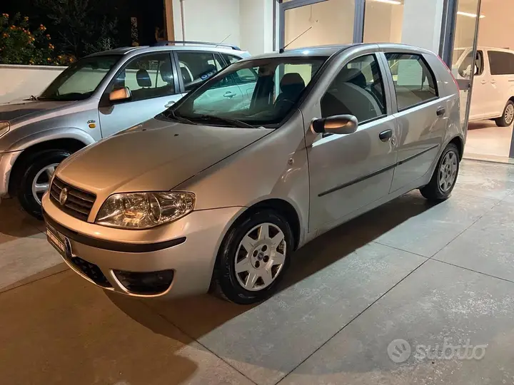 Fiat Punto 2004 photo 3