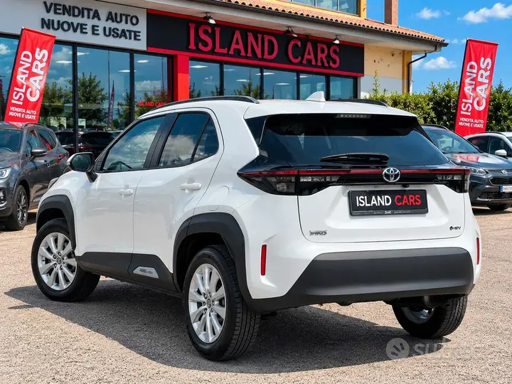 Toyota Yaris Cross 2024 photo 3