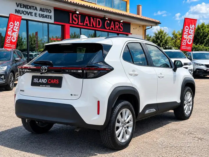Toyota Yaris Cross 2024 photo 2