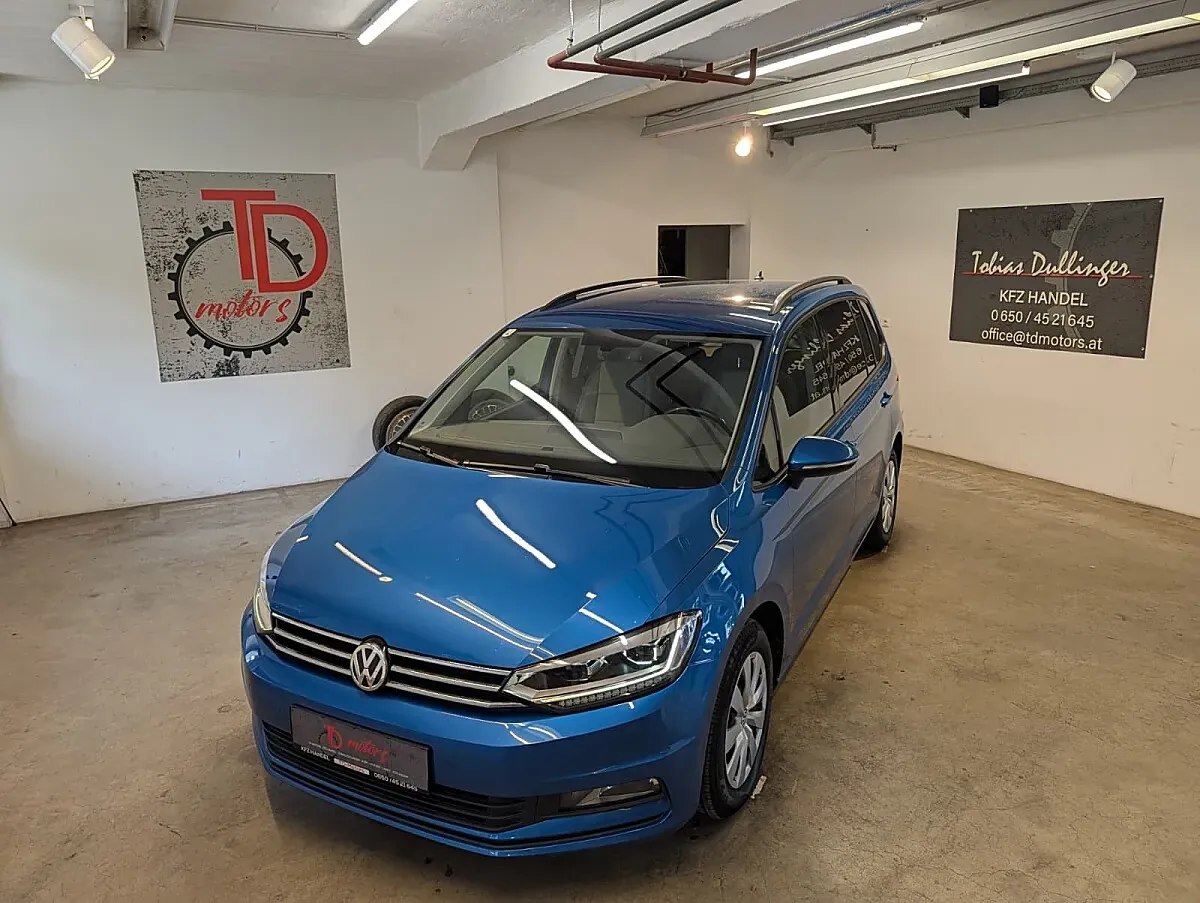 Volkswagen Touran 2016 photo 2