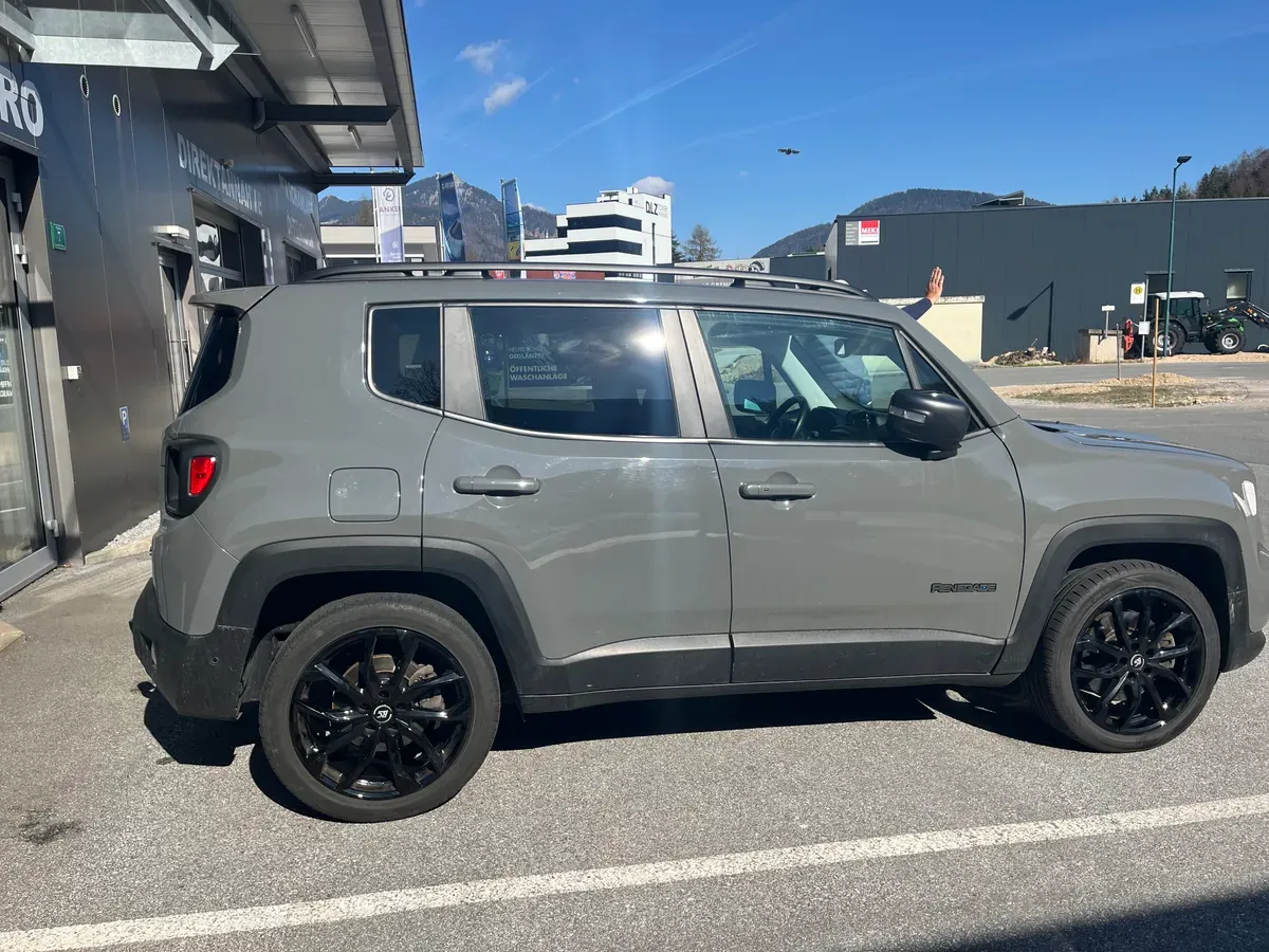 Jeep Renegade 2022 photo 2