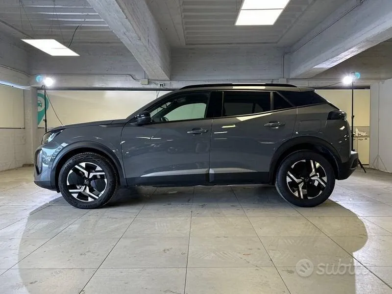 Peugeot 2008 2023 photo 2