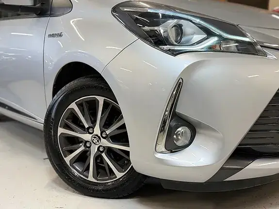Toyota Yaris 2019 photo 2