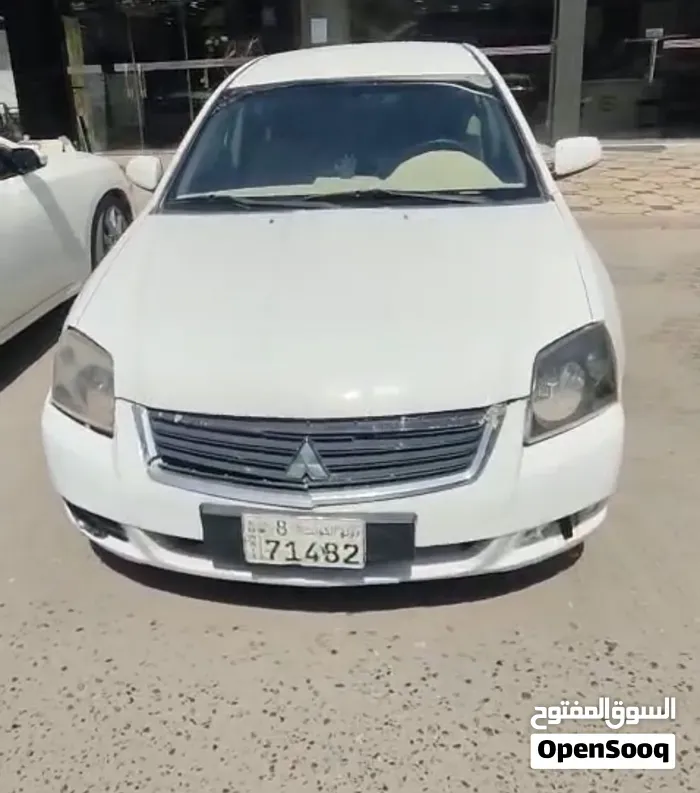 Mitsubishi Galant 2011 photo 5