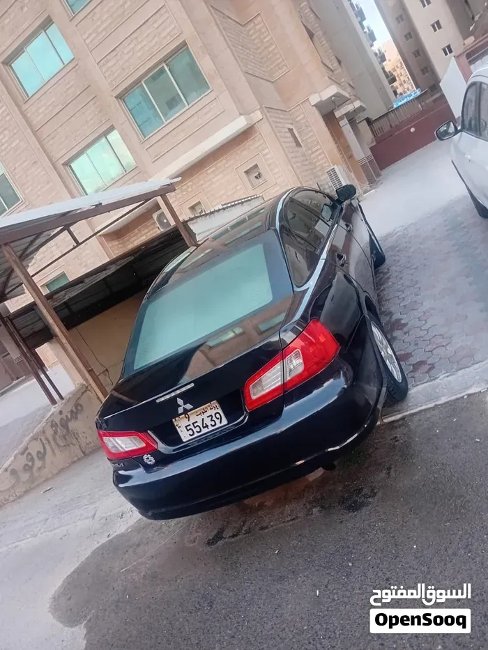 Mitsubishi Galant 2011 photo 4