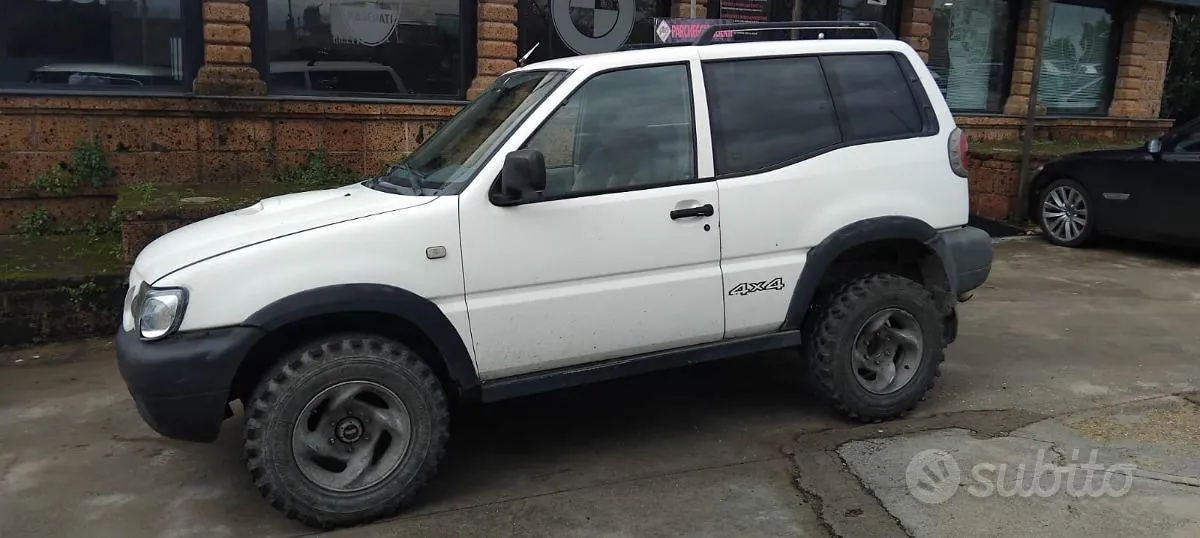Nissan Terrano Ii 2001 photo 3