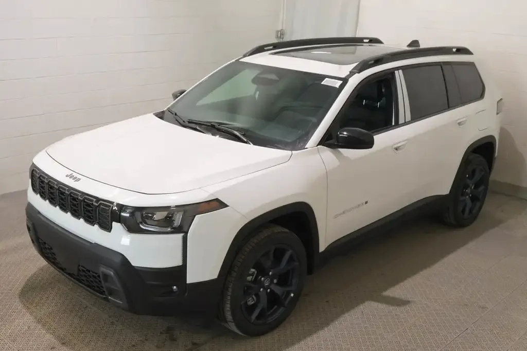 Jeep Cherokee 2026 photo 3
