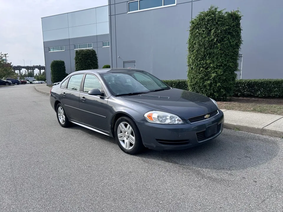 Chevrolet Impala 2010 photo 2