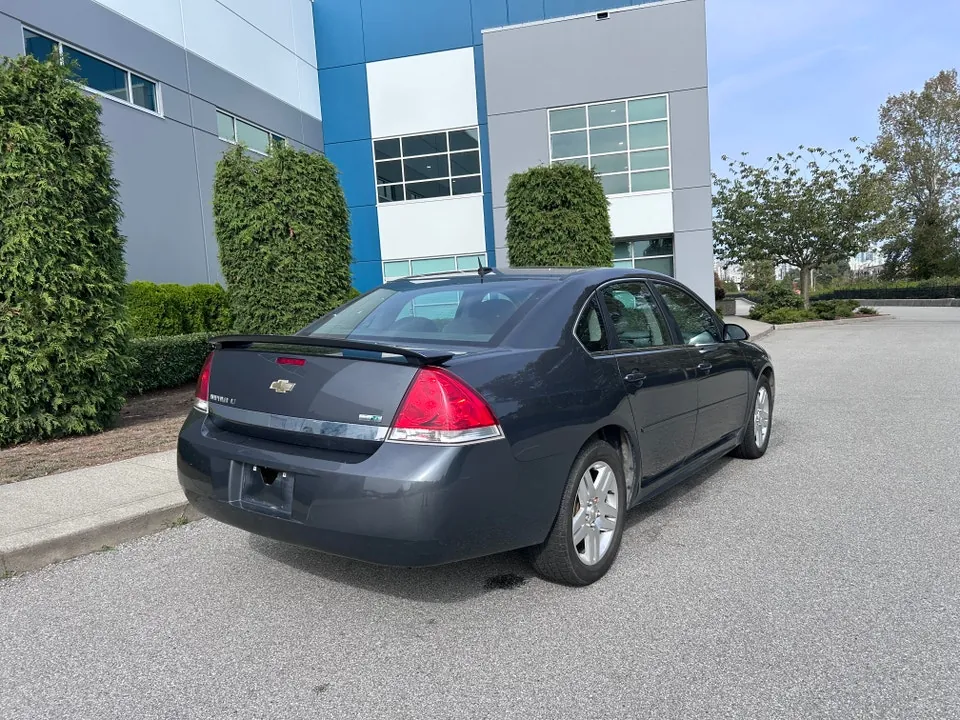 Chevrolet Impala 2010 photo 3
