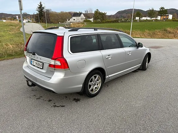 Volvo V70 2014 photo 4