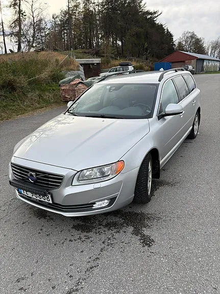 Volvo V70 2014 photo 2