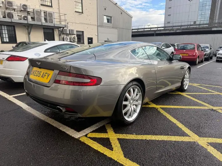 Aston Martin Db9 2005 photo 3