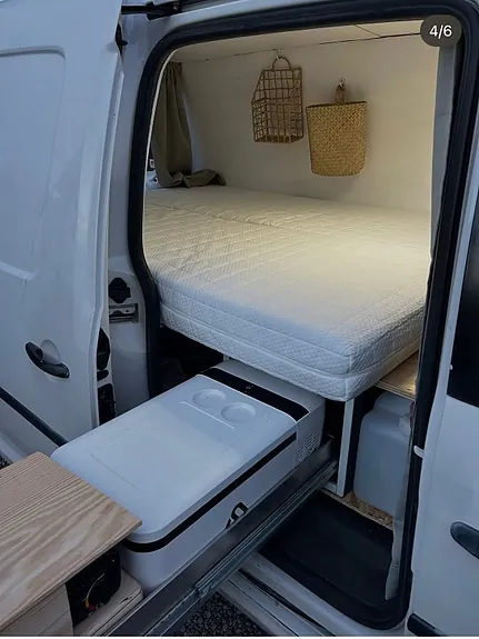 Volkswagen Caddy Maxi 2012 photo 2