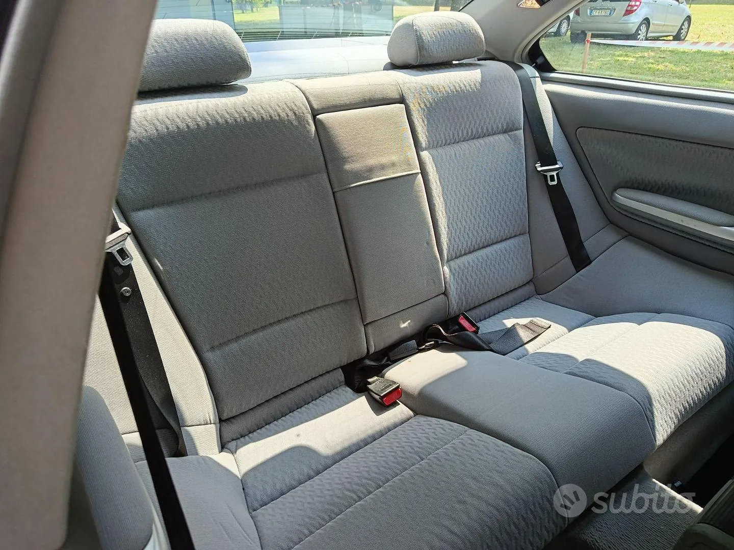 BMW E46 1999 photo 2