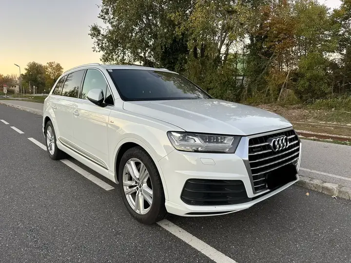 Audi Q7 2016 photo 3