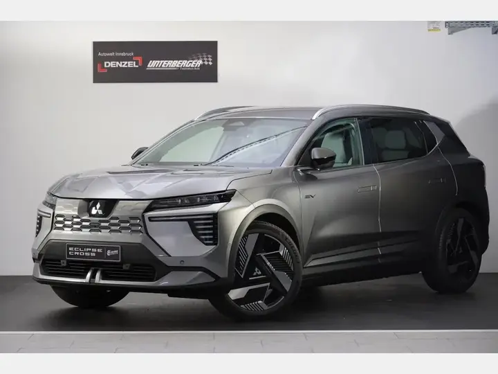Mitsubishi Eclipse Cross photo 2