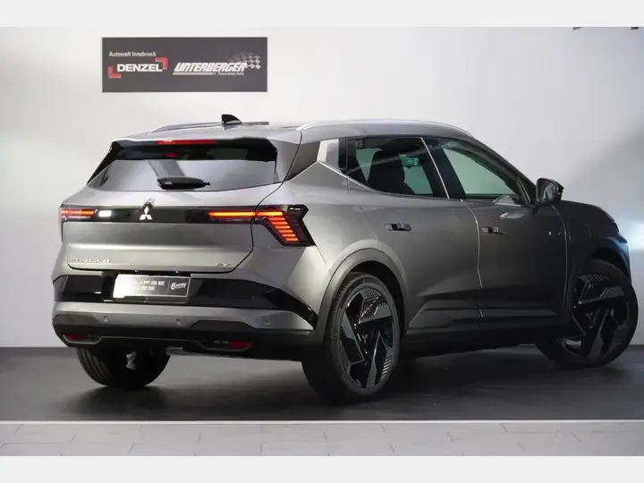 Mitsubishi Eclipse Cross photo 3
