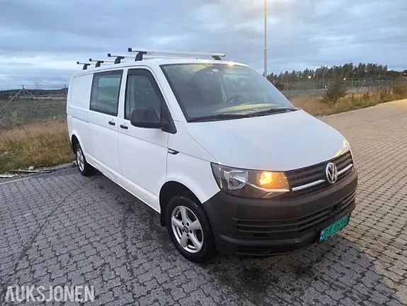Volkswagen Transporter 2018 photo 3