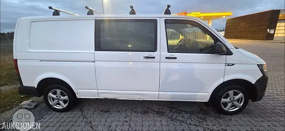 Volkswagen Transporter 2018 photo 4