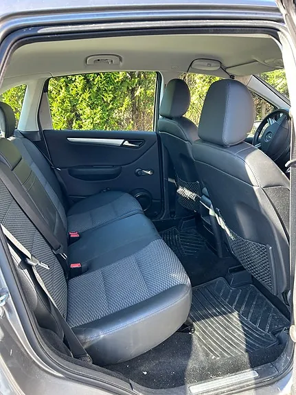 Mercedes-Benz B200 2011 photo 4