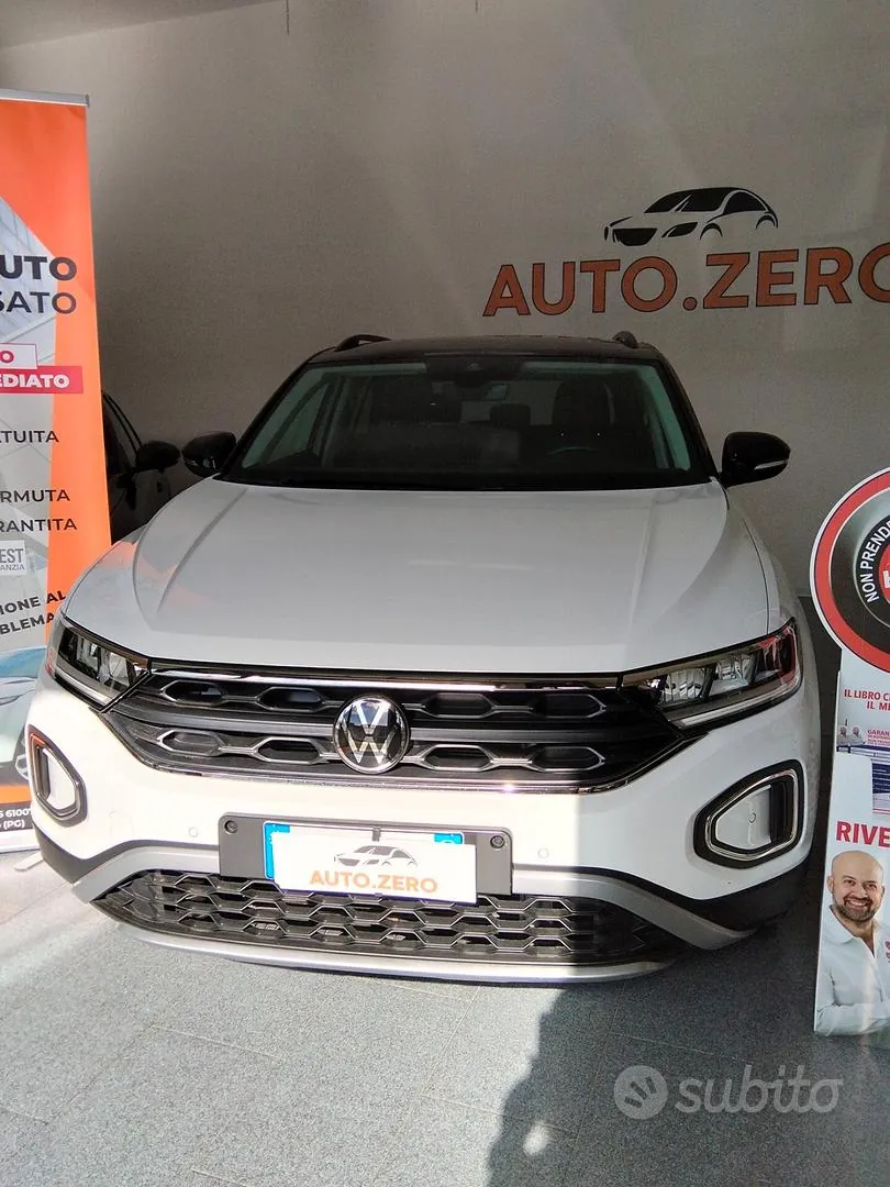 Volkswagen T-Roc 2023 photo 2