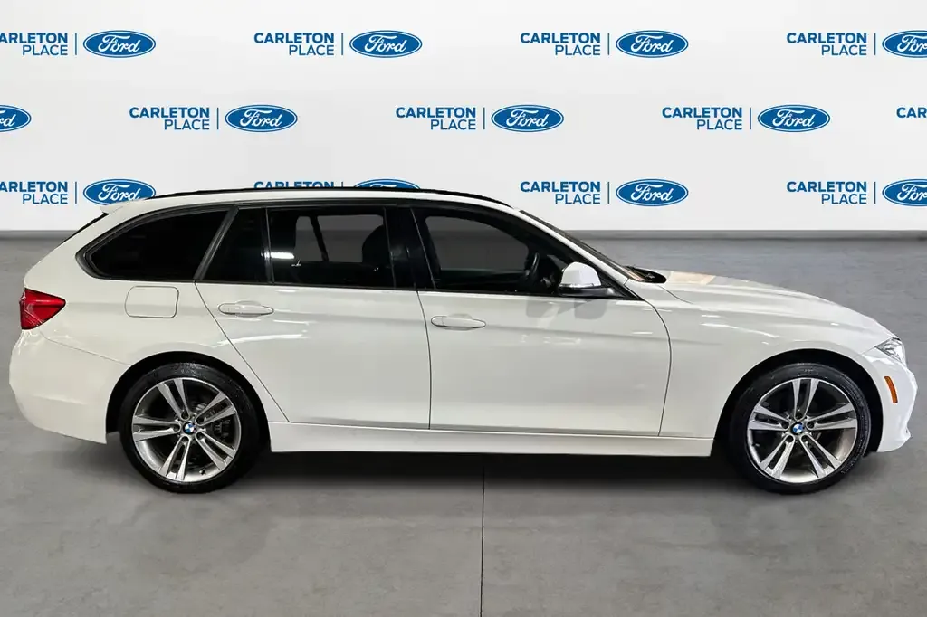 BMW 3 Series 2019 photo 4