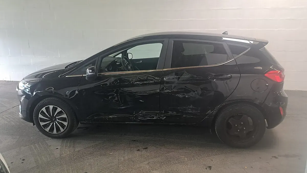 Ford Fiesta 2023 photo 2