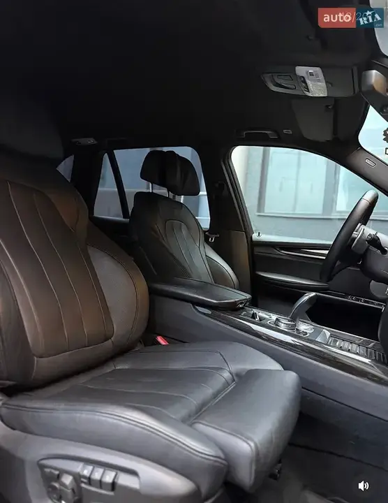 BMW X5 2013 photo 2