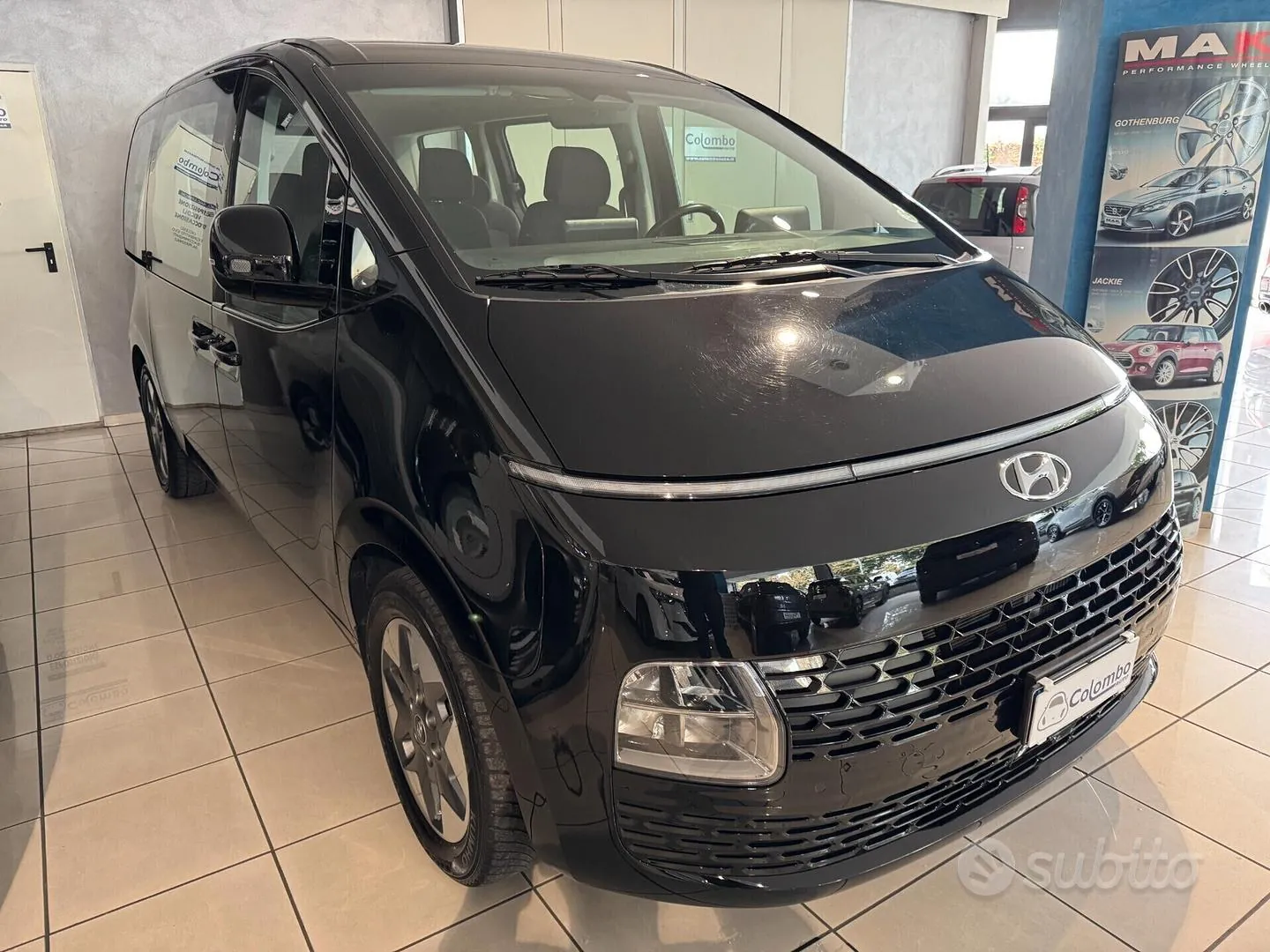 Hyundai Staria 2023 photo 4