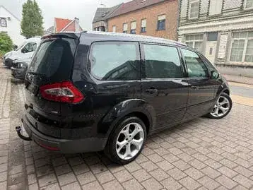 Ford Galaxy 2011 photo 4