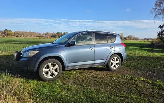 Toyota Rav4 2007 photo 3