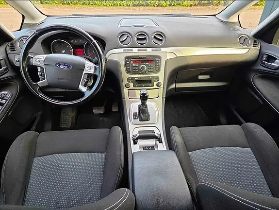 Ford S-Max 2011 photo 5