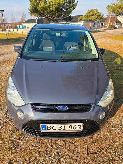 Ford S-Max 2011 photo 4
