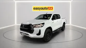 Toyota Hilux 2023 photo 4