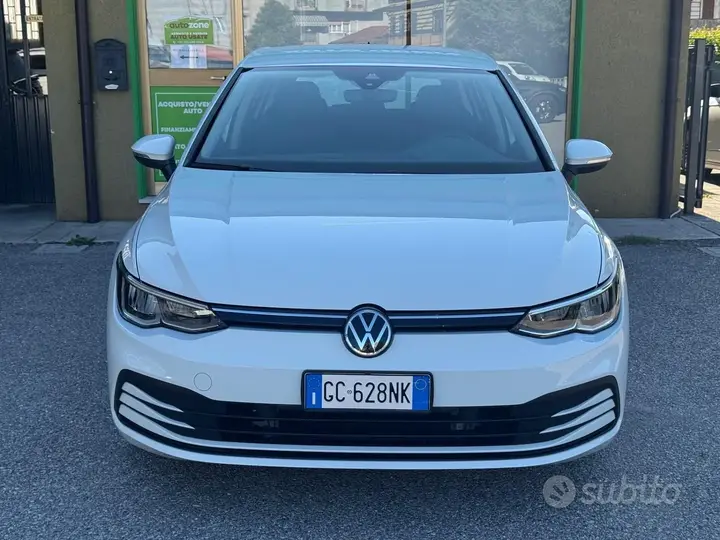 Volkswagen Golf 2021 photo 2